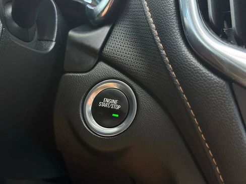 Used 2019 Chevrolet Equinox Premier image 37