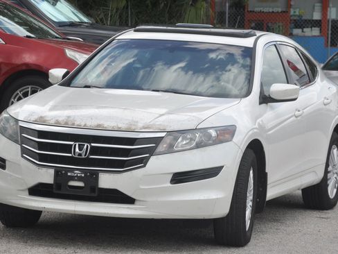 Used 2012 Honda Crosstour EX-L image 3