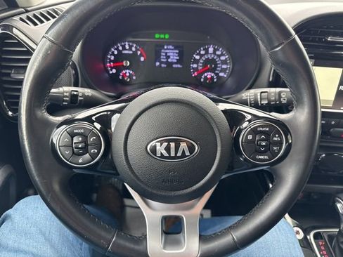 Used 2020 Kia Soul EX image 12