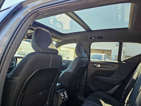 Used 2023 Volvo XC40 Recharge Plus w/ Protection Package Premier AWD/4WD image 20