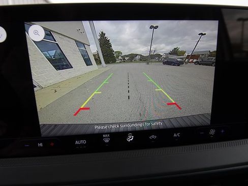 New 2025 Ford Maverick XL w/ Equipment Group 101A image 24