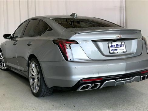 Used 2023 Cadillac CT5 V w/ Premium Package RWD image 5