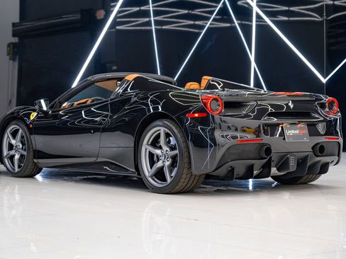 Used 2018 Ferrari 488 Spider RWD image 12