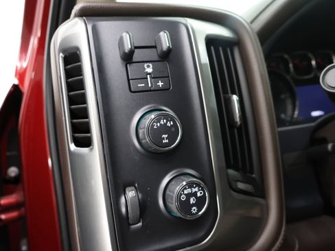 Used 2018 Chevrolet Silverado 2500 LTZ w/ Duramax Plus Package image 39
