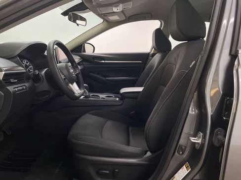 Used 2023 Nissan Altima 2.5 SV image 14