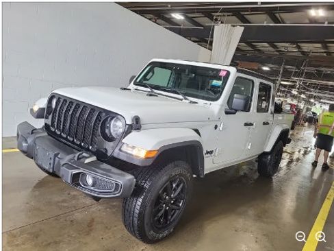 Used 2022 Jeep Gladiator Sport AWD/4WD image 1