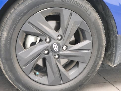 Used 2022 Hyundai Elantra SEL w/ Convenience Package FWD image 31