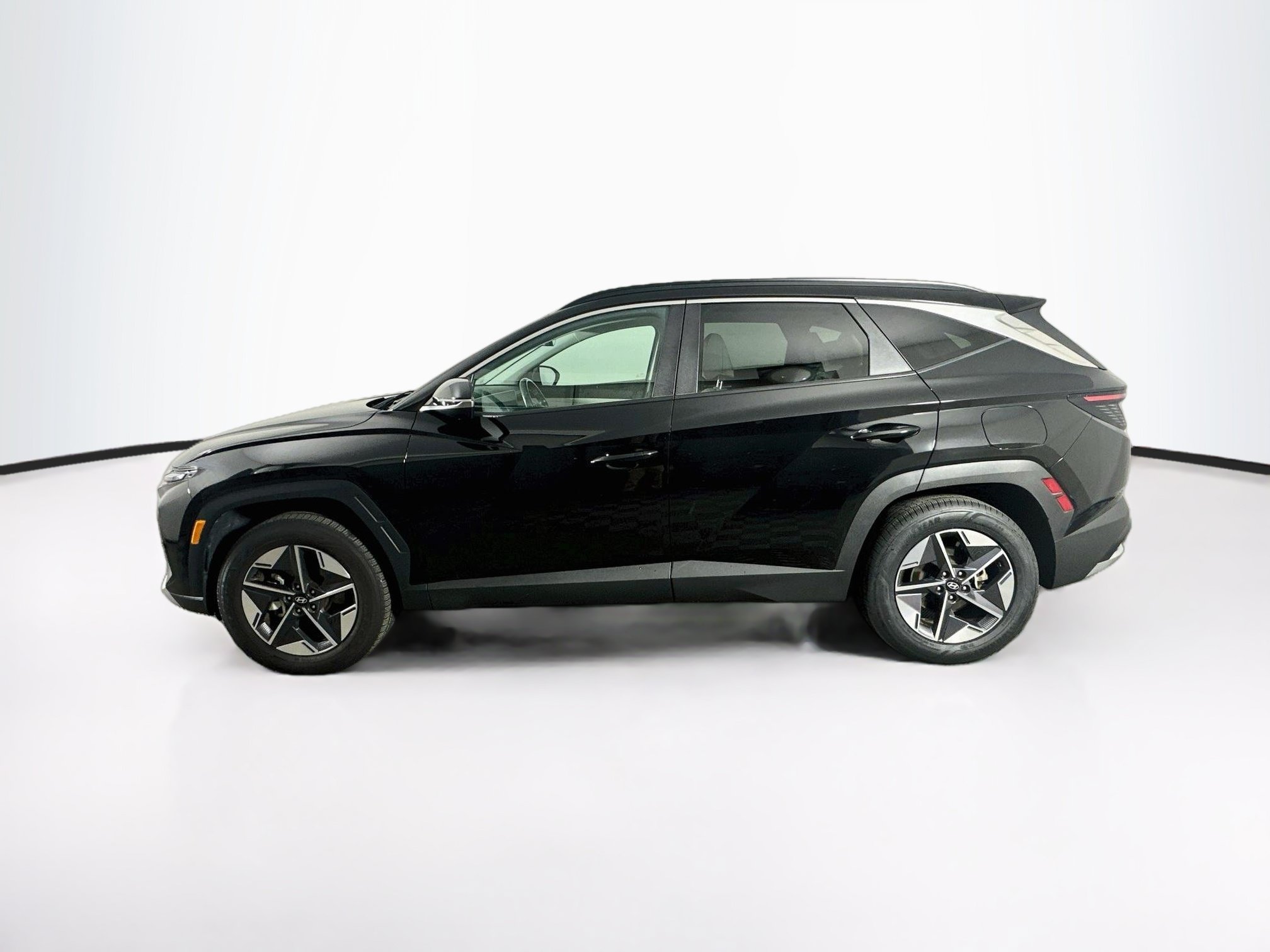 Used 2025 Hyundai Tucson SEL AWD/4WD image 4