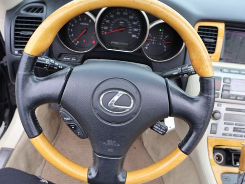 Used 2002 Lexus SC 430 Convertible RWD image 29