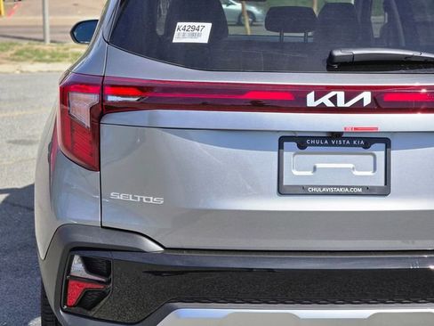 New 2026 Kia Seltos S image 9