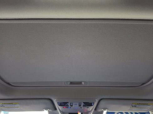 Used 2018 Subaru Outback 2.5i Limited image 29