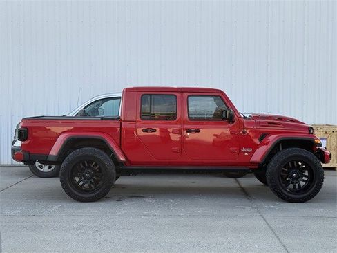 Used 2020 Jeep Gladiator Overland image 3