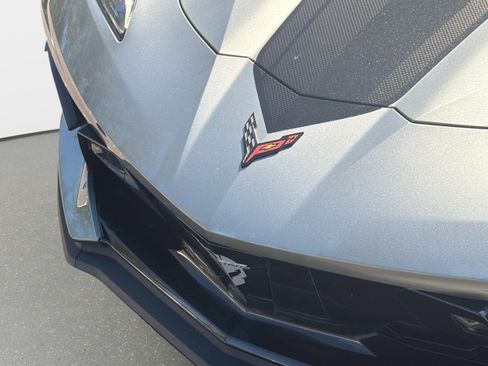 Used 2023 Chevrolet Corvette Stingray Premium Conv w/ Z51 Performance Package RWD image 11