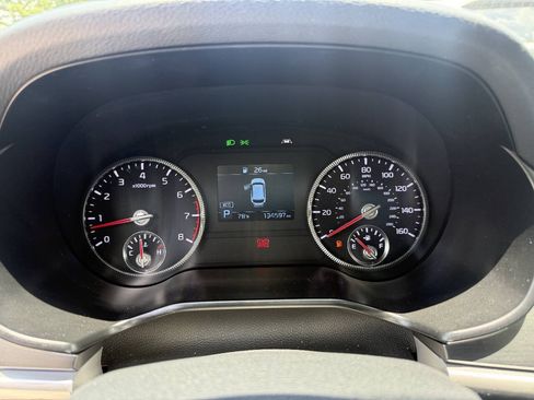 Used 2020 Kia Telluride S w/ S 8 Passenger Seating Package FWD image 17