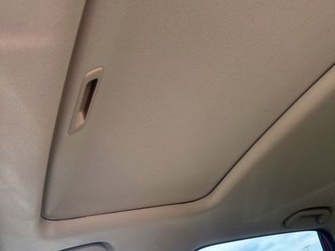 Used 2017 Honda CR-V EX-L image 10