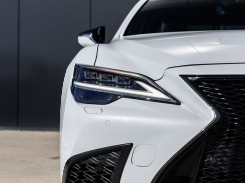 Used 2023 Lexus LS 500 F Sport image 18