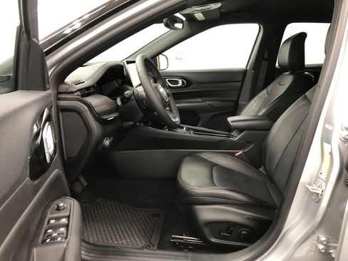 Certified 2024 Jeep Compass Trailhawk w/ Trailhawk Elite Group image 13