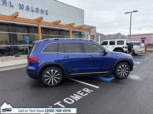 Used 2021 Mercedes-Benz GLB 250 4MATIC image 14