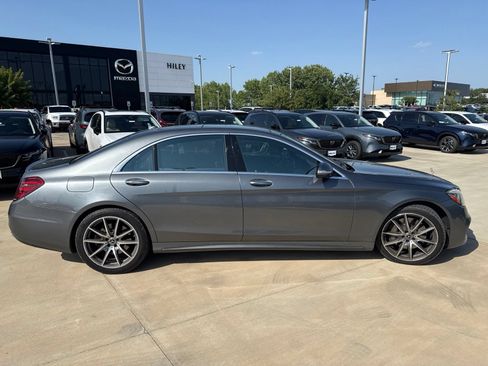 Used 2020 Mercedes-Benz S 450 Sedan image 4