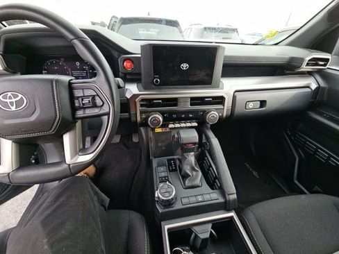 Used 2025 Toyota 4Runner TRD Off-Road image 11