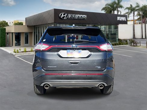 Used 2015 Ford Edge SEL image 4
