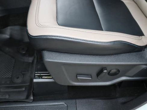 Used 2024 Ford Bronco Wildtrak image 24