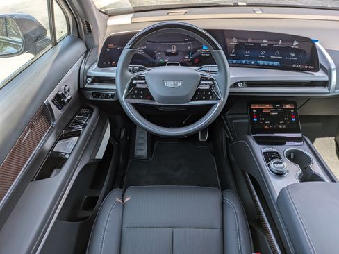 New 2027 Cadillac Vistiq Sport AWD/4WD image 14