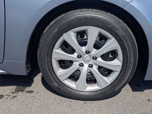 Used 2024 Toyota Corolla LE image 38