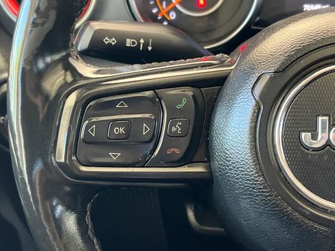 Used 2022 Jeep Gladiator Sport AWD/4WD image 25