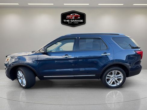 Used 2016 Ford Explorer Limited w/ Equipment Group 301A image 5
