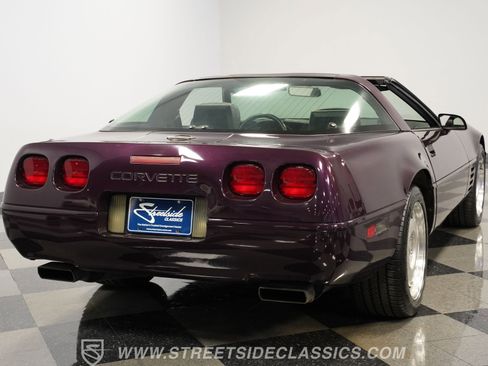 Used 1992 Chevrolet Corvette Coupe image 11