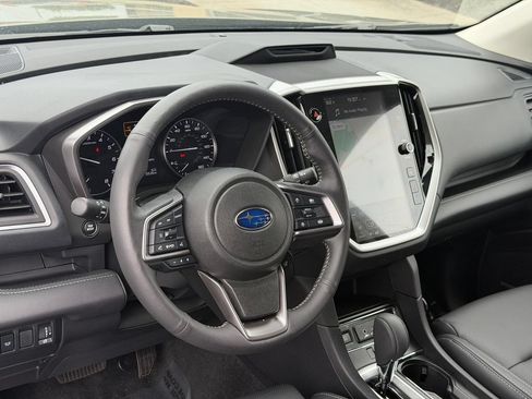 Used 2025 Subaru Ascent Limited AWD/4WD image 27