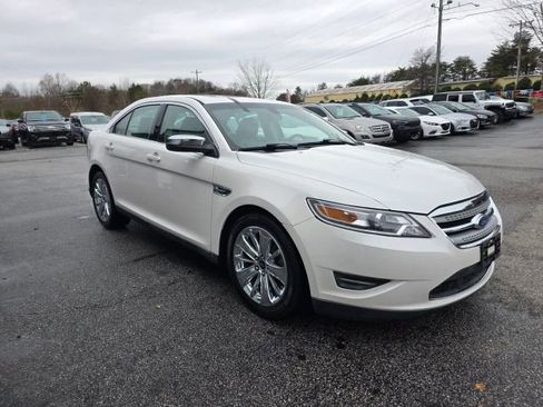 Used 2011 Ford Taurus Limited w/ 301A Rapid Spec Order Code image 3