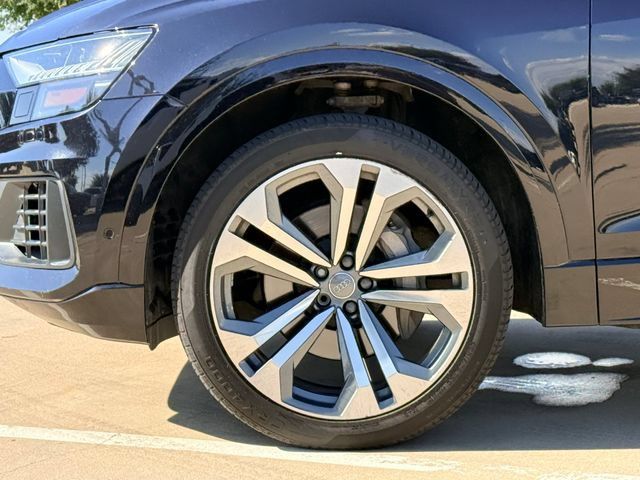 Used 2019 Audi Q8 Prestige w/ Towing Package AWD/4WD image 9