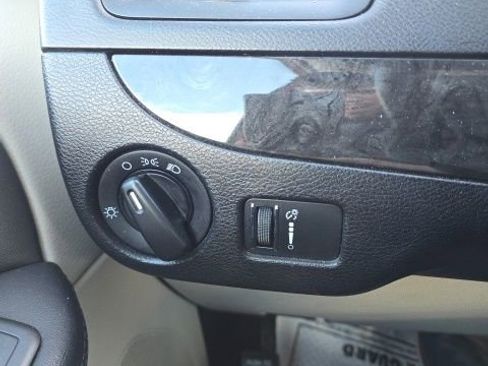 Used 2014 Dodge Grand Caravan American Value Package image 21