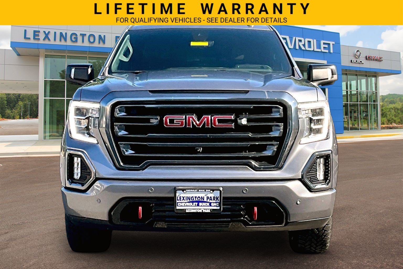 Certified 2022 GMC Sierra 1500 AT4 w/ AT4 Carbonpro Edition AWD/4WD image 3