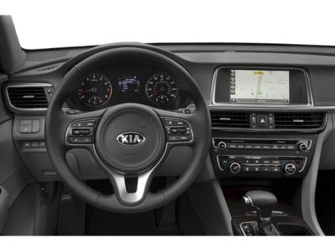 Used 2018 Kia Optima LX FWD image 7