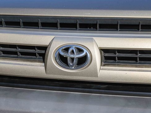Used 2003 Toyota 4Runner SR5 RWD image 12