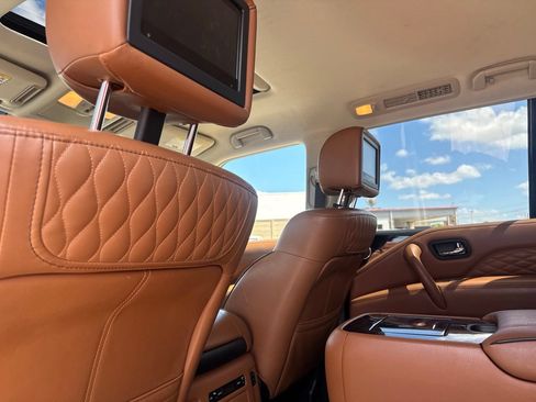 Used 2018 INFINITI QX80 2WD w/ Deluxe Technology Package image 37