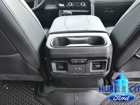 Used 2024 GMC Sierra 1500 AT4 w/ Technology Package AWD/4WD image 21