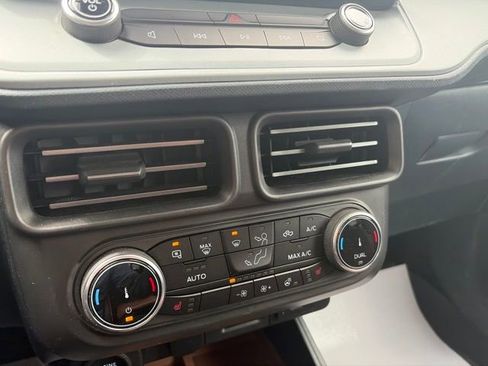Used 2023 Ford Maverick Lariat w/ Lariat Luxury Package AWD/4WD image 17