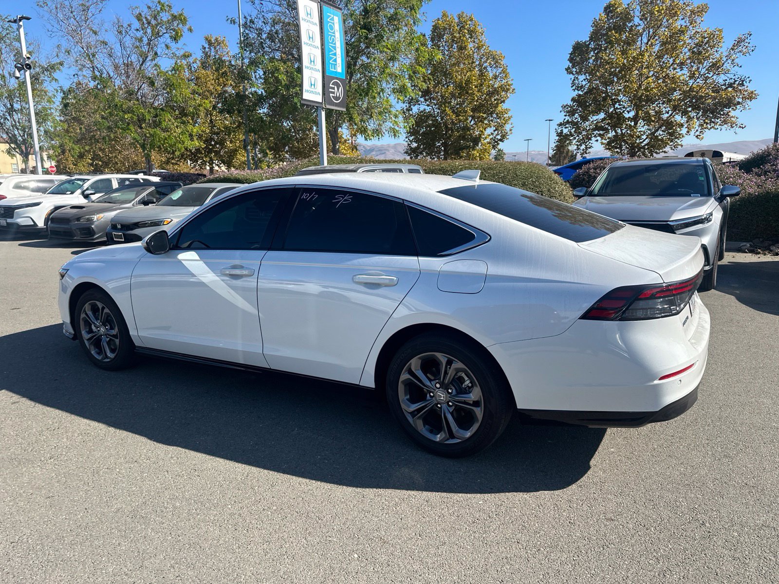 Used 2026 Honda Accord EX-L image 4
