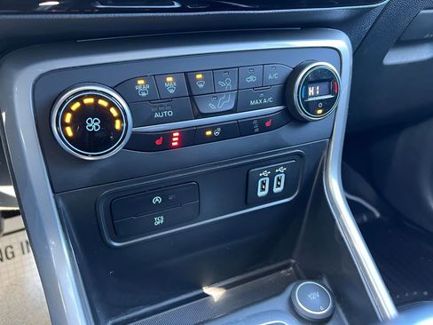 Used 2022 Ford EcoSport Titanium w/ Interior Protection Package AWD/4WD image 22