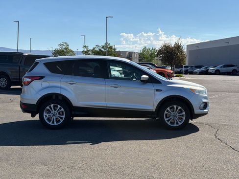 Used 2017 Ford Escape SE FWD image 8