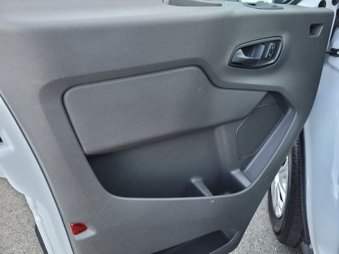 Used 2022 Ford Transit 350 XLT image 18