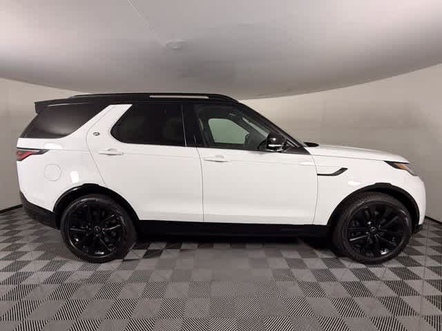 New 2026 Land Rover Discovery Limited Edition AWD/4WD image 8
