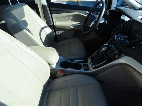 Used 2014 Ford C-MAX Energi SEL w/ Equipment Group 302A image 6
