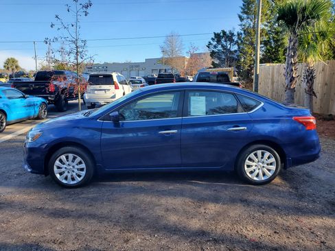Used 2017 Nissan Sentra S image 14