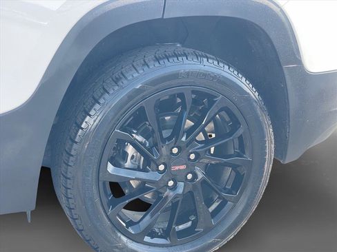 Used 2023 GMC Terrain SLE w/ Elevation Edition FWD image 26