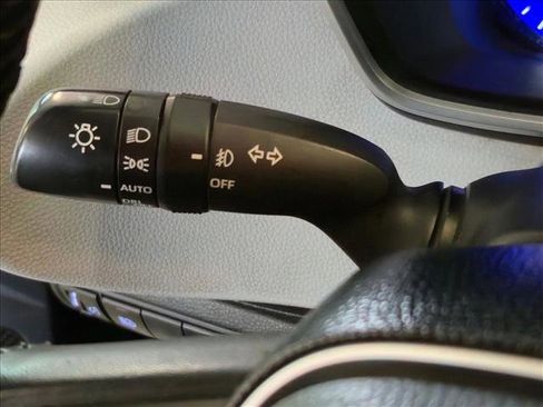 Used 2019 Toyota Corolla XSE FWD image 15
